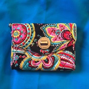 NWOT Vera Bradley floral wristlet